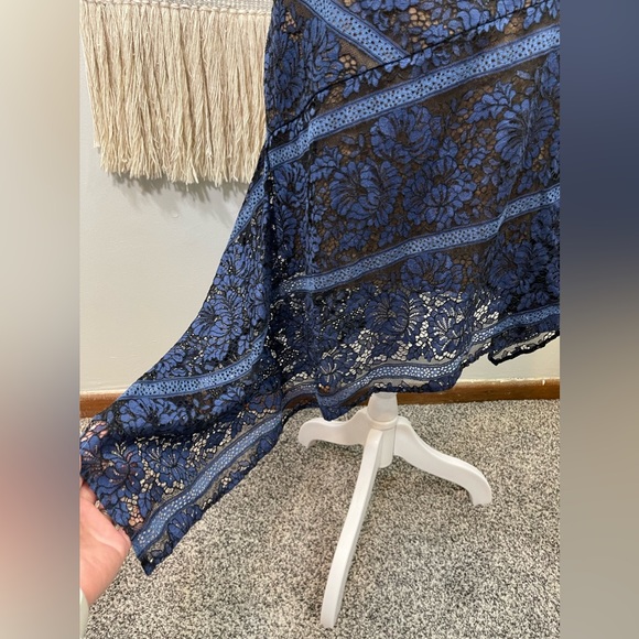 NWT BCBGMaxAzria Blue Lace Asymmetrical Cocktail Midi Dress 2 - Picture 5 of 10